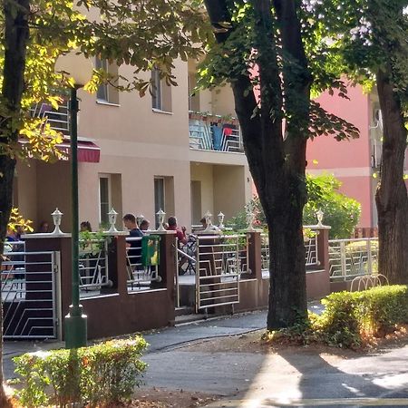 Hotel Pavai Hajduszoboszlo Exterior photo